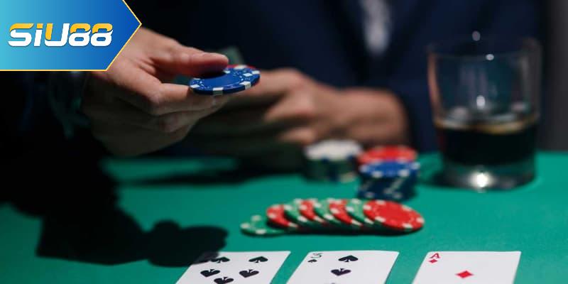 Hiểu Bluff trong Poker là gì để áp dụng hiệu quả